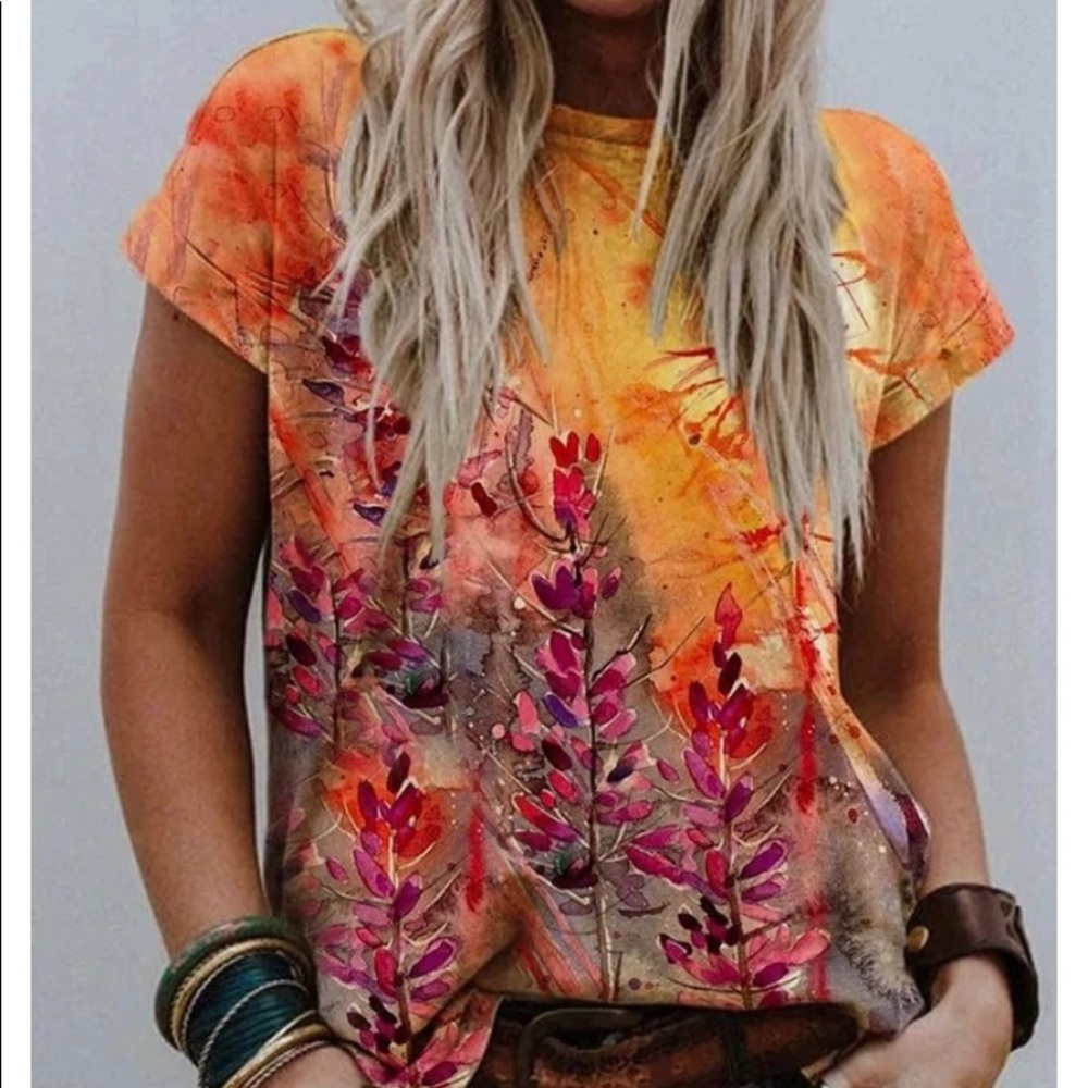 Leifoy NWOT floral top